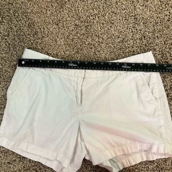 J Crew Shorts Size 12 Broken-In Chino - Picture 4 of 7